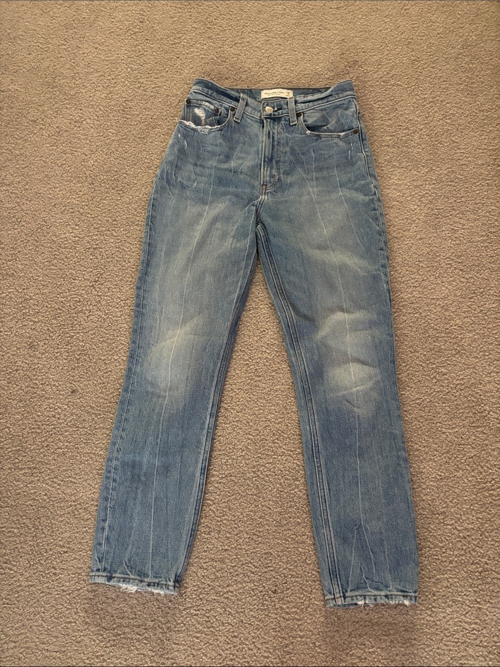 Abercrombie & Fitch High Rise Mom Jean size 25 regular